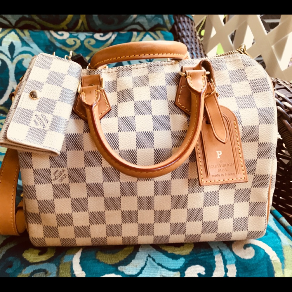 **SOLD***Auth. Louis Vuitton Speedy B25 & Key Case